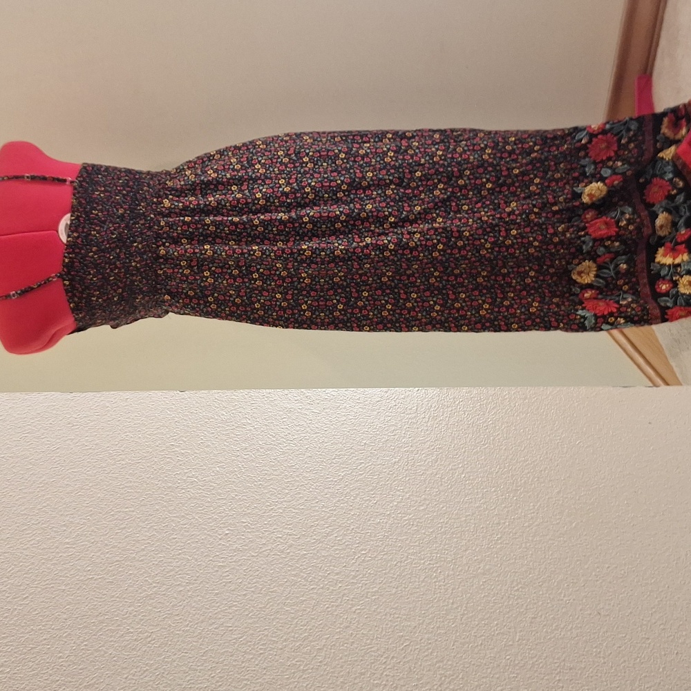 Pretty Floral Long Dress - Picture 4 of 9